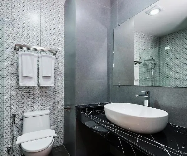 College Haus Rangnam 4* 曼谷