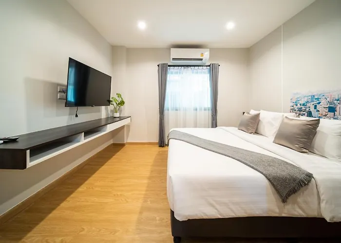 College Haus Rangnam 4*