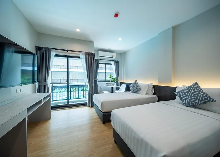 College Haus Rangnam 4* 曼谷