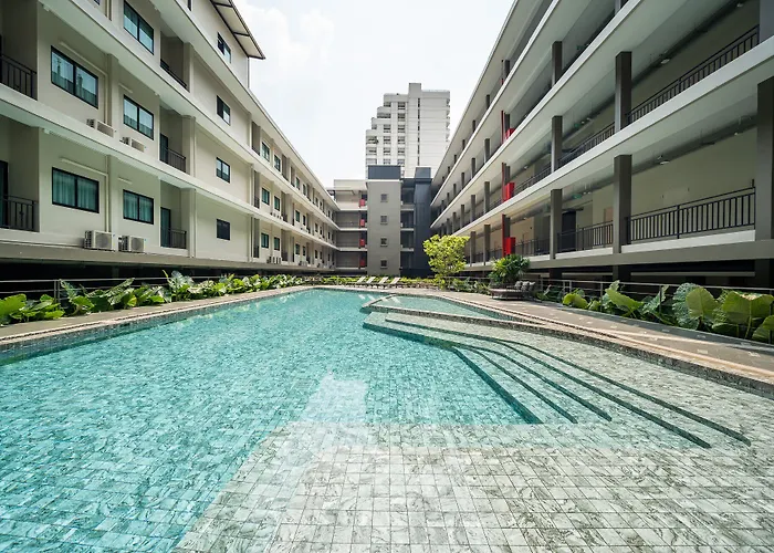 מלון College Haus Rangnam 4*