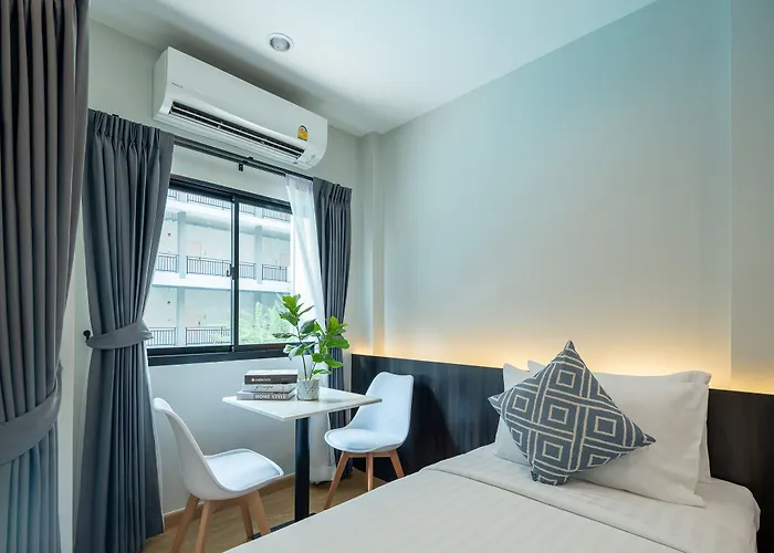 College Haus Rangnam 4*